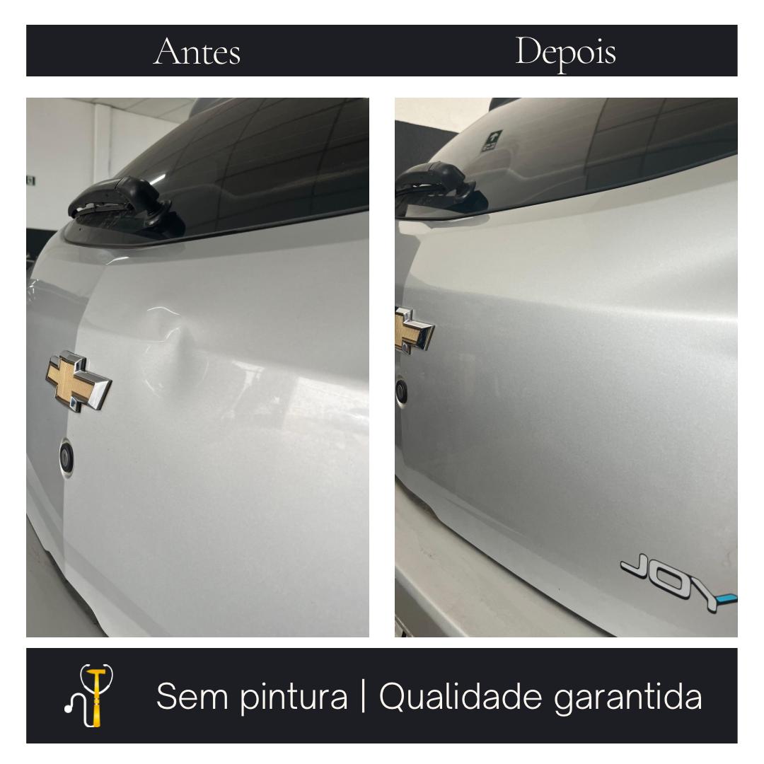 Equipe Trabalhando na Funilaria